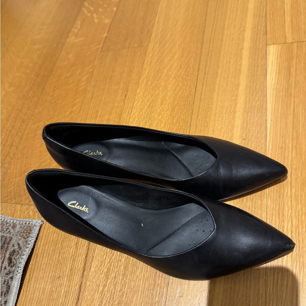 Clarks Black pumps